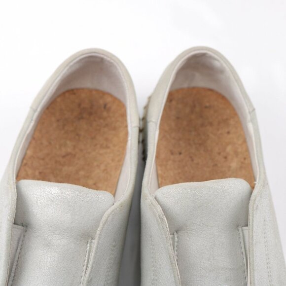 JSlides Womens Kayla Slip On Shoe Size 9 Slver Metallic Leather Sneaker Casual - Picture 10 of 12